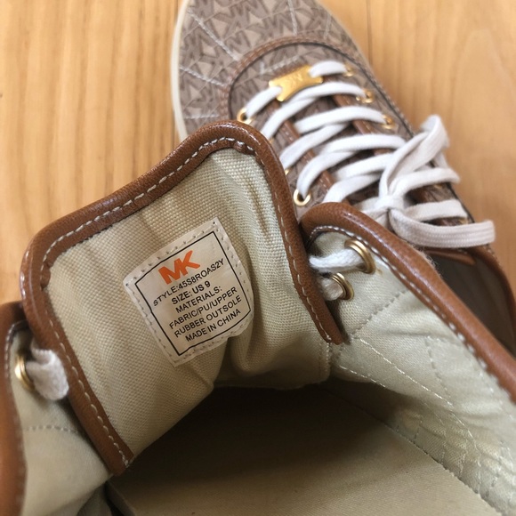NWOT Michael Kors Repeat Logo Print Sneakers - Picture 7 of 7